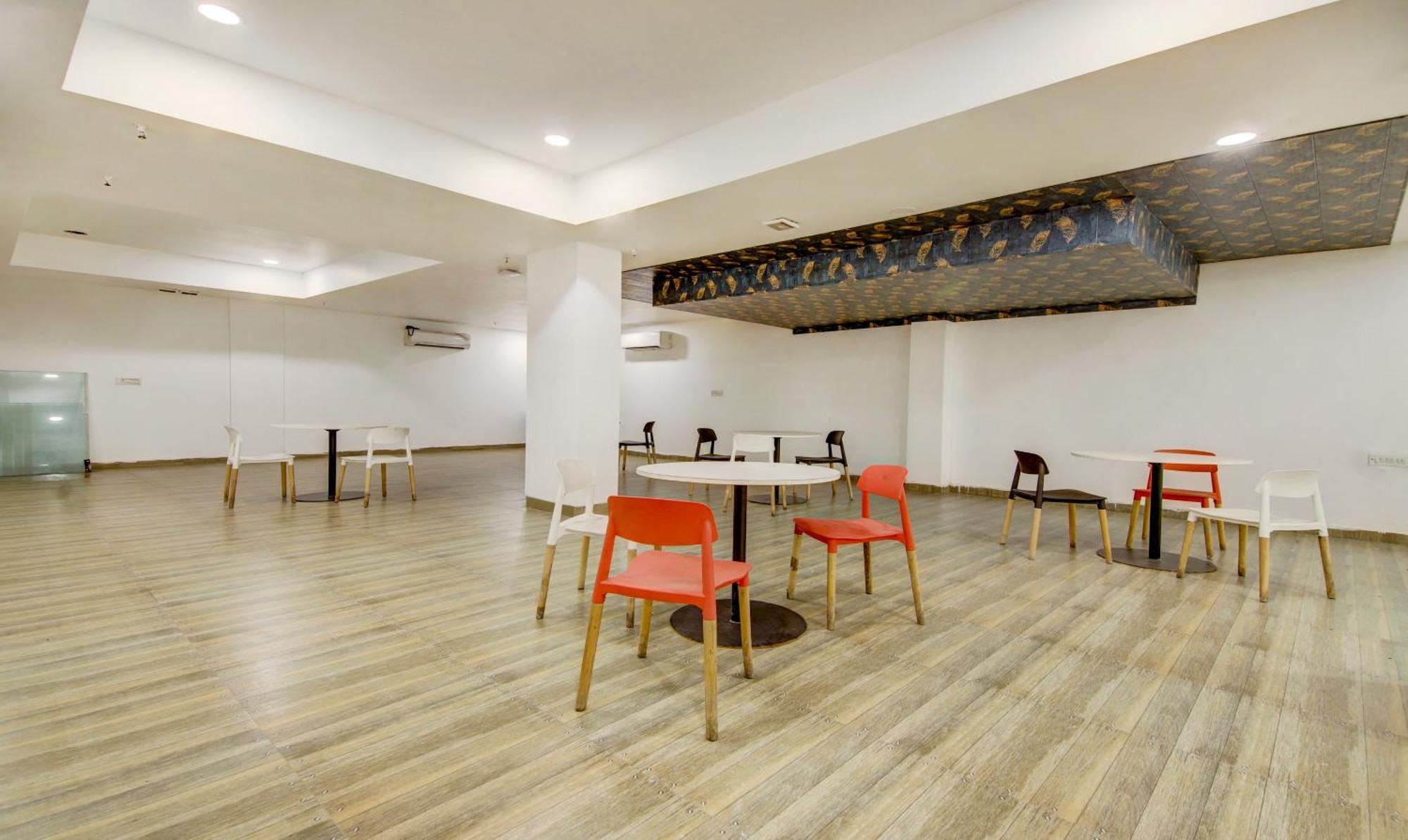 Treebo The Kings Plaza نيودلهي المظهر الخارجي الصورة